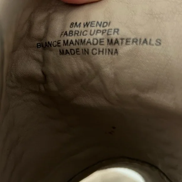 Women’s tan heels - Picture 6 of 7